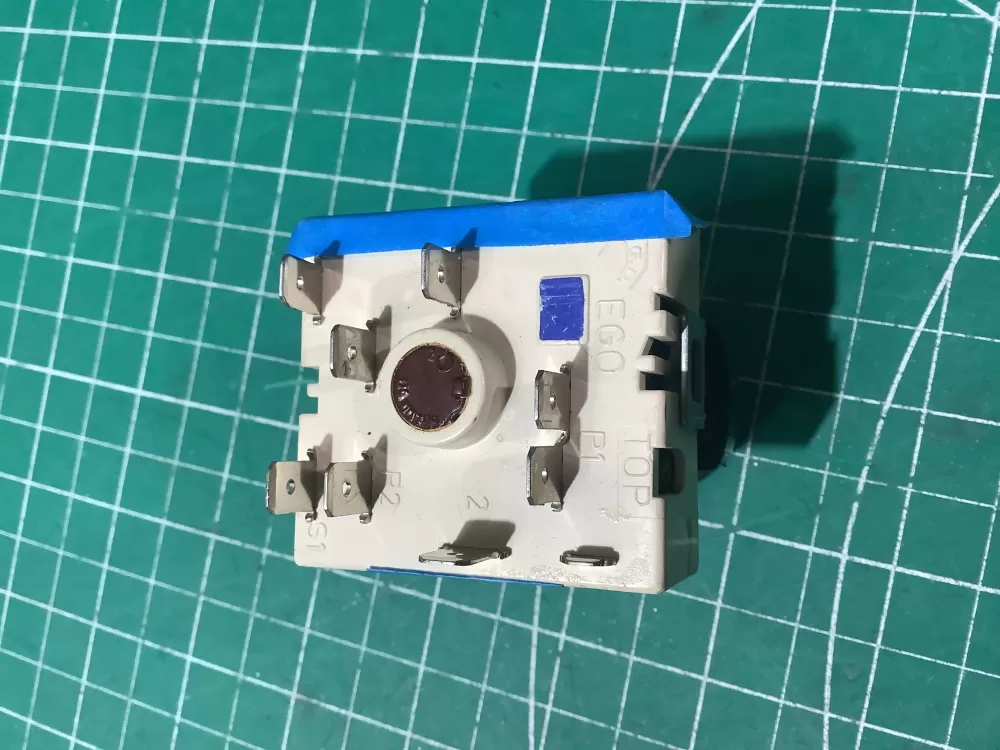 Frigidaire Range : Surface Burner Knob 3162382027 AZ191662 | SL272