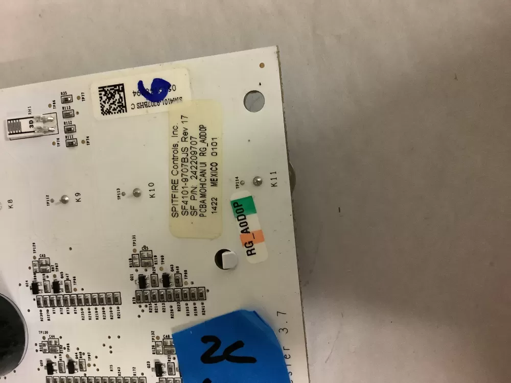 Frigidaire 242209707 Refrigerator control board AZ208503 | ZC137