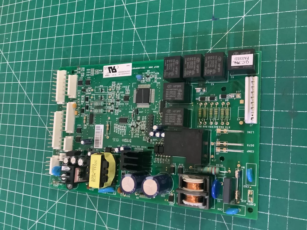 GE 225D4208G004 Refrigerator Main Control Board AZ208145 | NR67