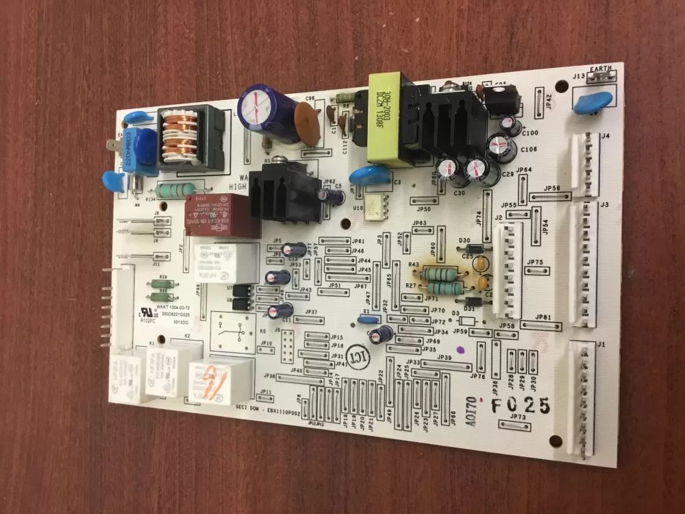 GE EBX1110P002 200D6221G025 WR55X11072 Refrigerator Control Board