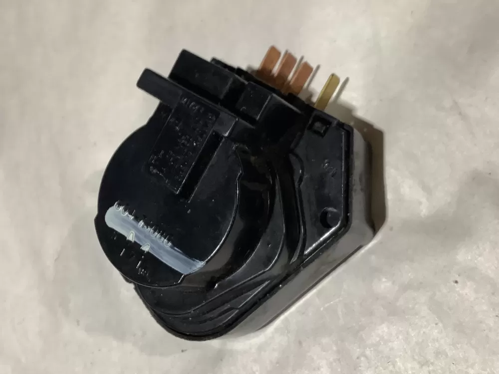 5303007400 Frigidaire Timer