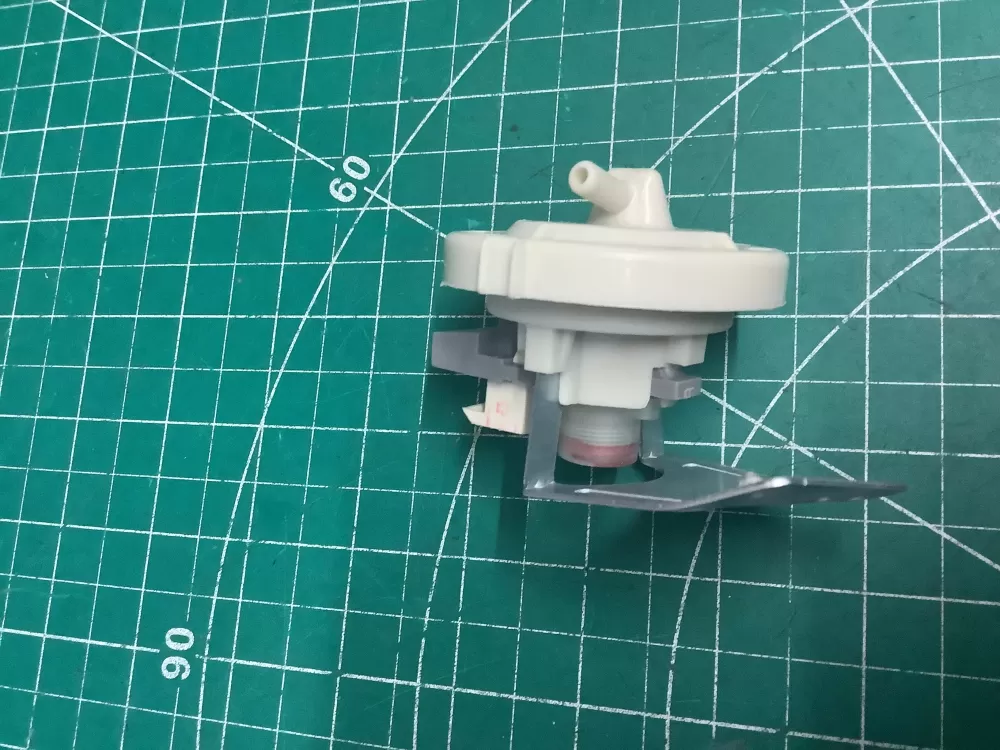 LG Kenmore 6601ER1006G Washer Pressure Switch AZ205591 | SL119