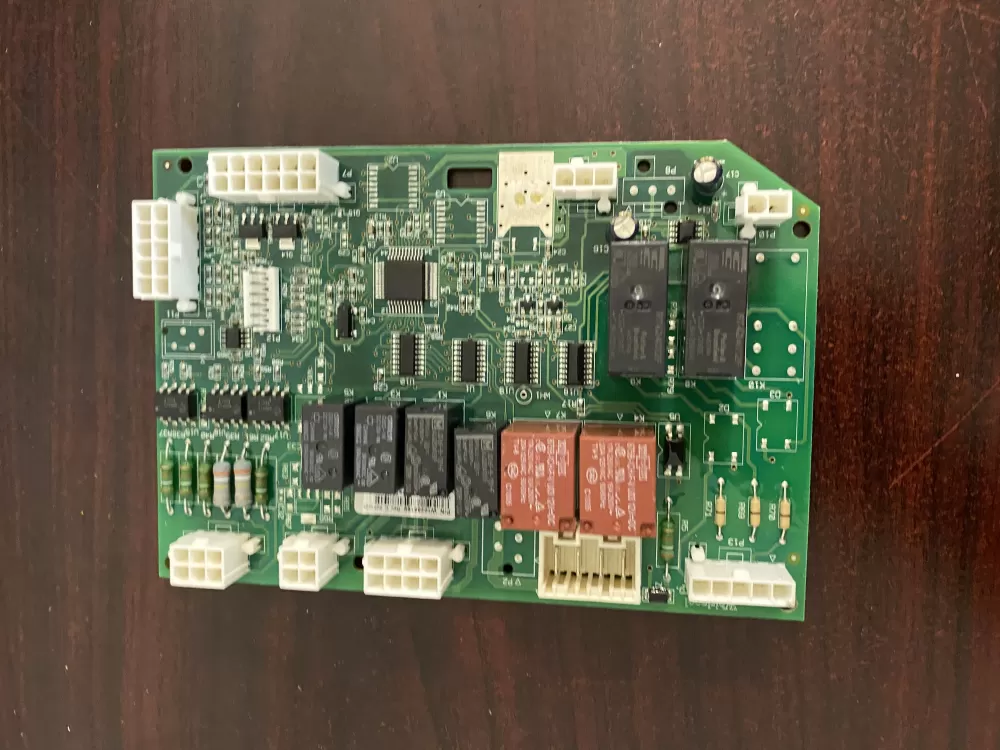 Whirlpool Maytag W10285199 Refrigerator Control Board AZ34440 | BK1703