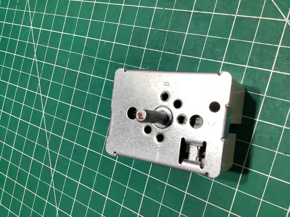 Maytag 7403P754 60 Range Jenn Air Control Board Infinite Switch AZ157159 | SL143