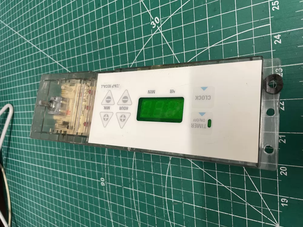 GE Hotpoint WB27K10026 183D7142P001 Range Control Board AZ209360 | Wm2086