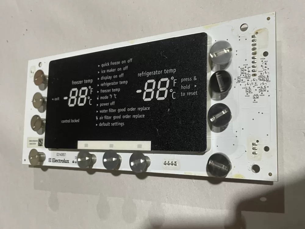 Frigidaire 242209702 Refrigerator Control Board AZ188703 | Wm1539