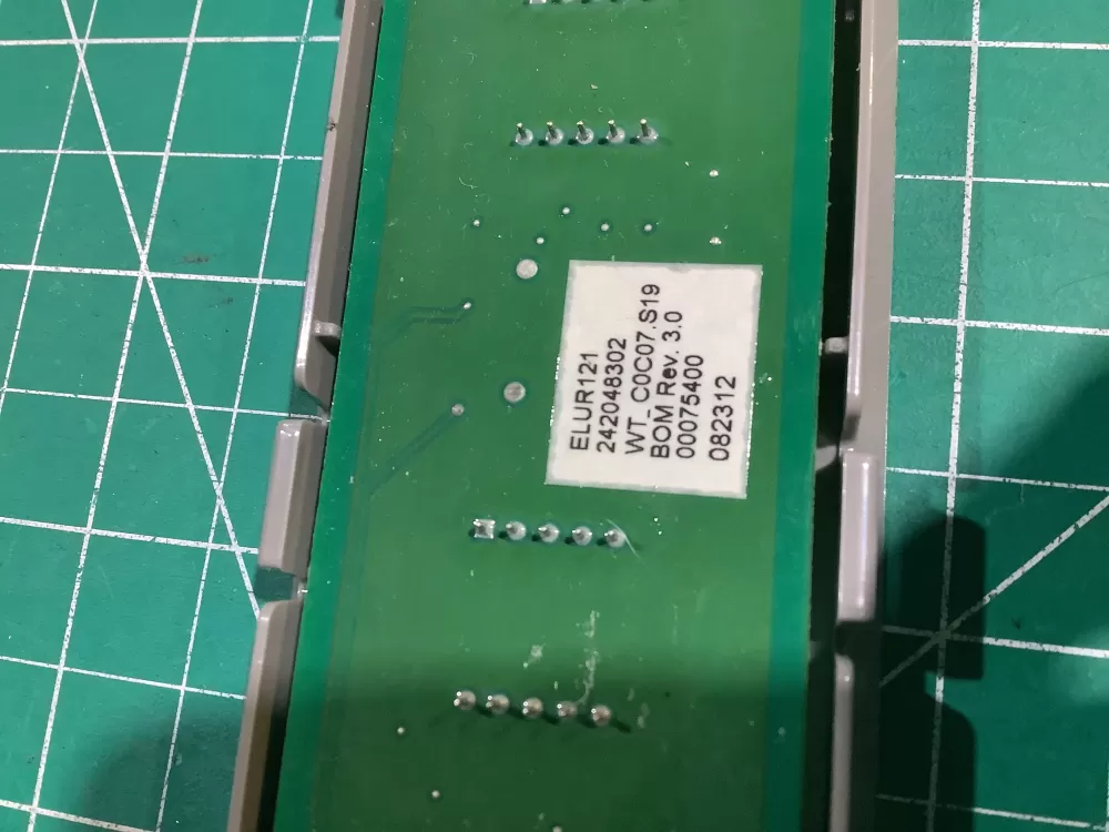 Frigidaire Kenmore 242048302 Refrigerator Control Board AZ141695 | NR1087