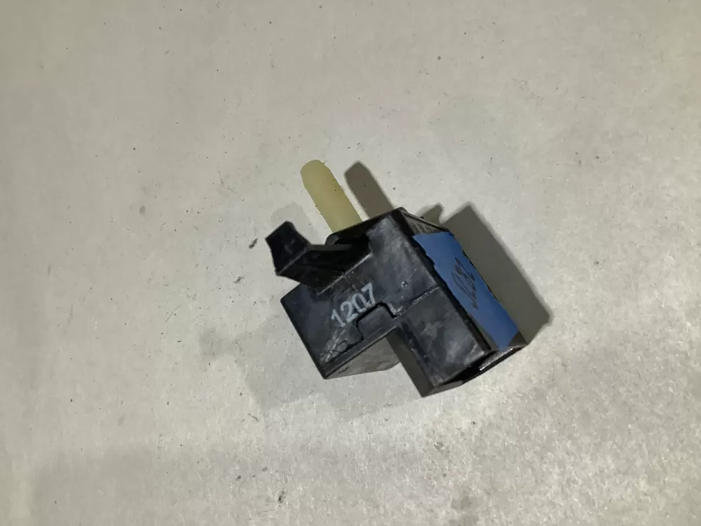 Whirlpool  Maytag  KitchenAid  Kenmore AP6008373 3396013 3399639 WP3399639 PS11741508 Dryer Start Switch