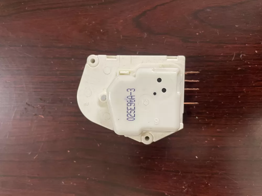 Admiral Jenn Air S-68233-3 Refrigerator Defrost Timer AZ77192 | KM838