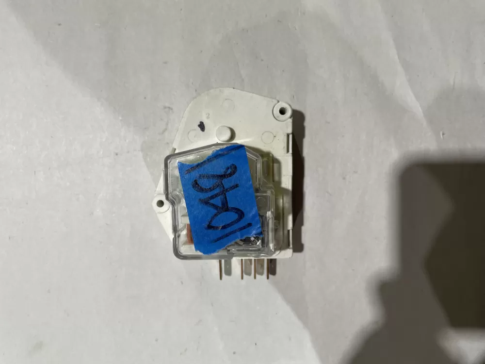 1236 1D5A Refrigerator DBZC Defrost Timer AZ179536 | KM1048