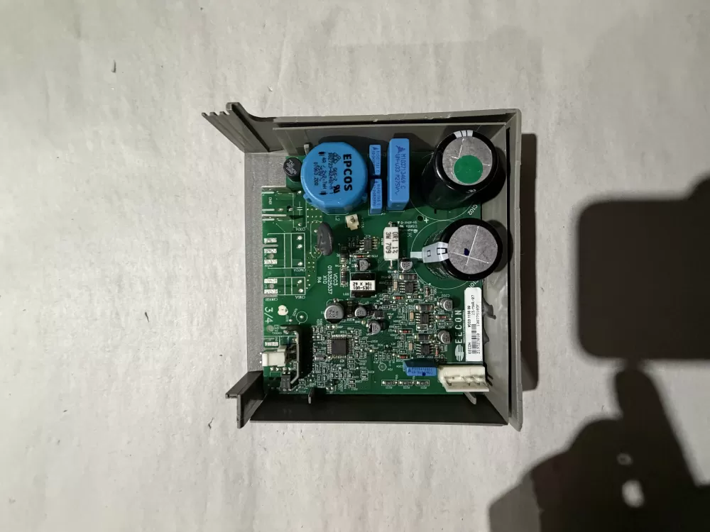 GE Refrigerator 219323010 Main Control Board AZ210069 | KM2300