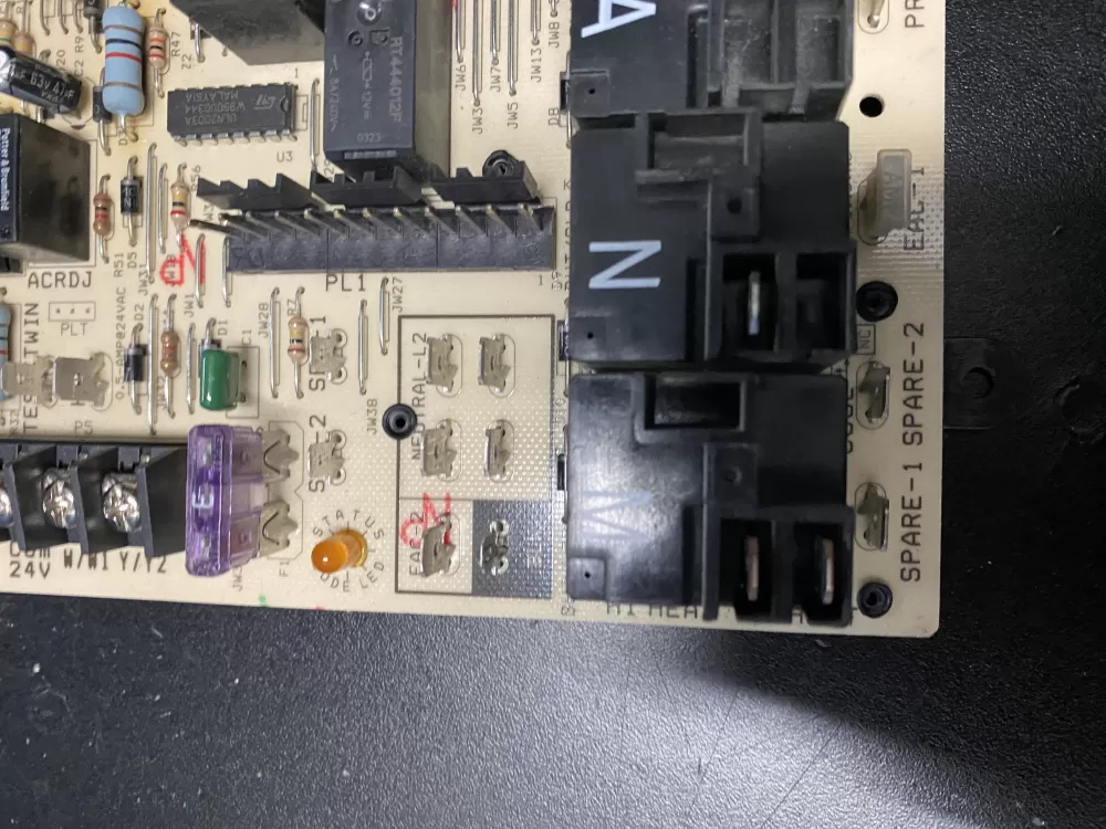 Carrier -01 Bryant Furnace Control Board Circuit Hk42fz017 AZ916 | BK595