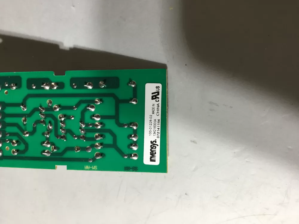 Frigidaire 100 01229 02  Control Board AZ113201 | BG188