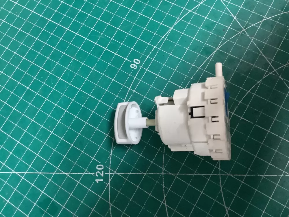 Maytag Kenmore 3366848 740 9000 Pressure Switch AZ202142 | SL127