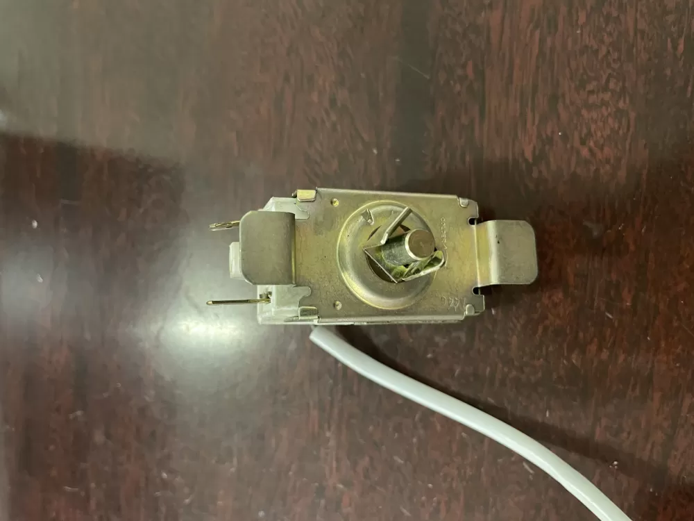 Westinghouse PS8769007 Thermostat Cold Control AZ36112 | KM148