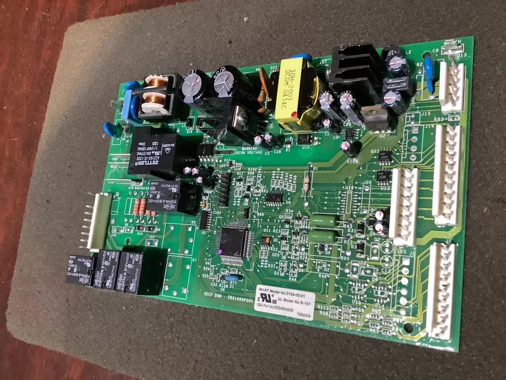 GE Hotpoint 200D4854G009 Refrigerator Control Board AZ124692 | NR2269