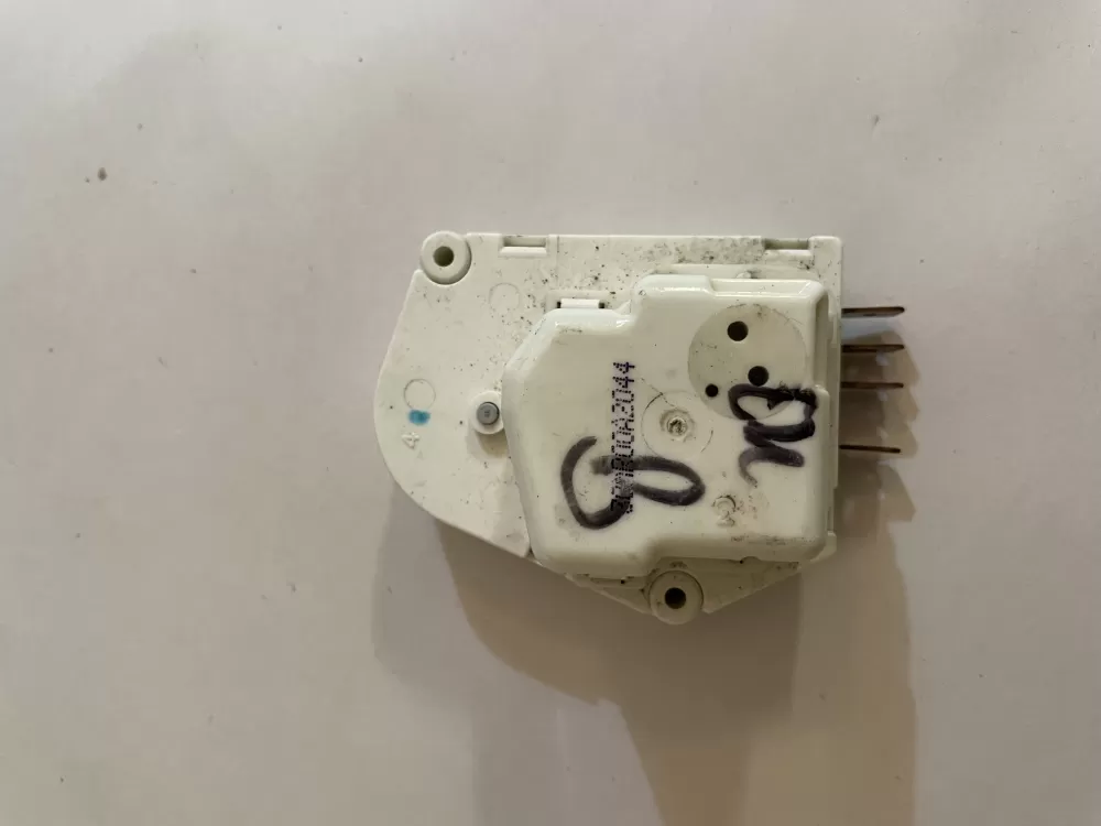 Kenmore WP2183400 PS11739056 Refrigerator Defrost Timer AZ143610 | KM2413