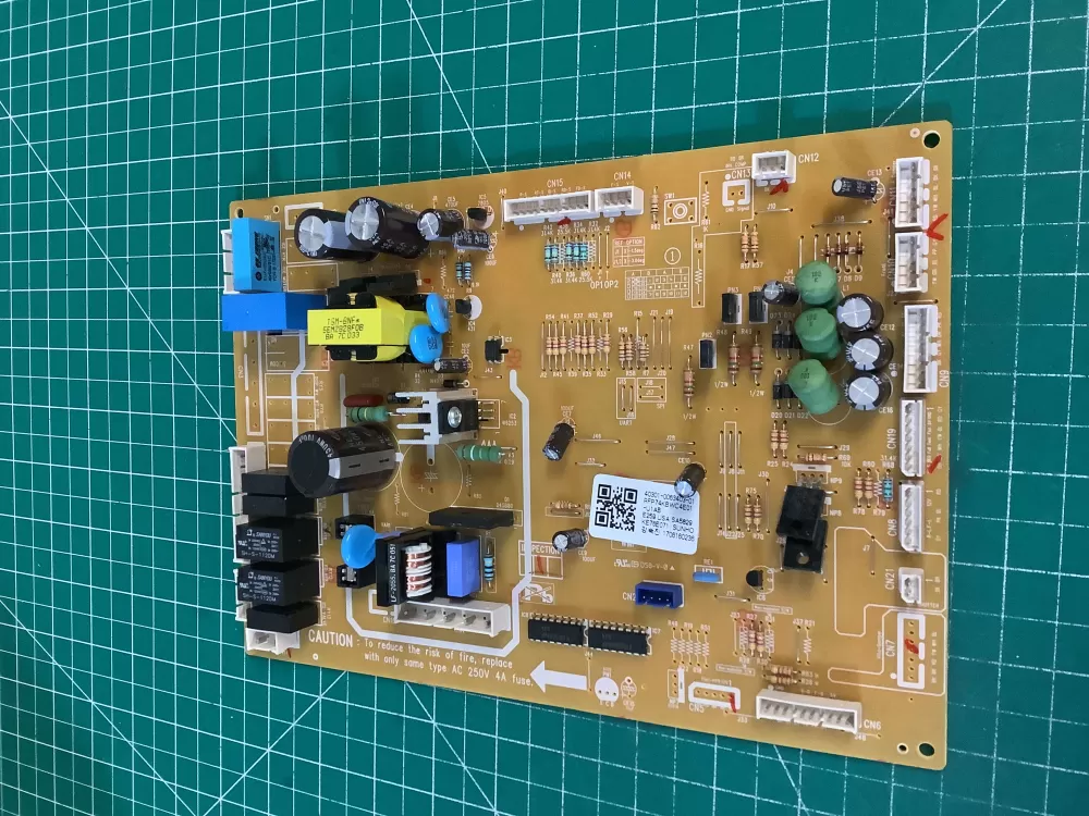 Kenmore 40301-0063403-01 Refrigerator Control Board AZ231779 | NR2134