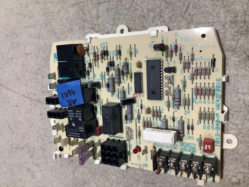 Carrier Bryant Hk42fz016 Furnace Control Board Circuit AZ111693 | AR1697