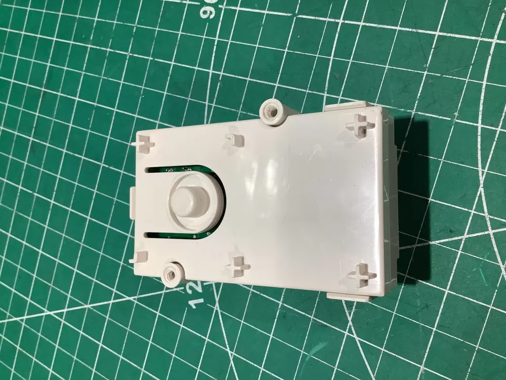 GE REFRIGERATOR DEFROST TIMER PART # WR09X28646 AZ179730 | AR141