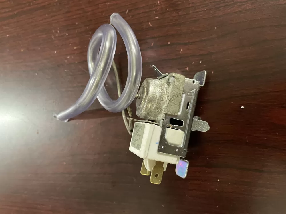  GE WR09X10027 Refrigerator Thermostat Cold Control AZ67067 | KM1270