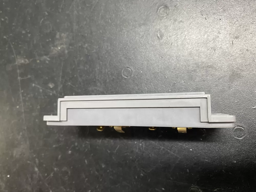 Frigidaire Kenmore Westinghouse Refrigerator Dispenser Switch AZ20786 | BK687