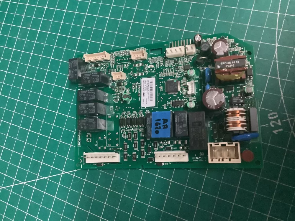 Whirlpool Maytag Amana W10438707 Refrigerator Control Board AZ209592 | AR1620