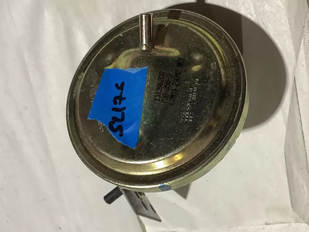 Maytag 272m2 134680100 Washer Pressure Switch AZ131985 | Sl176