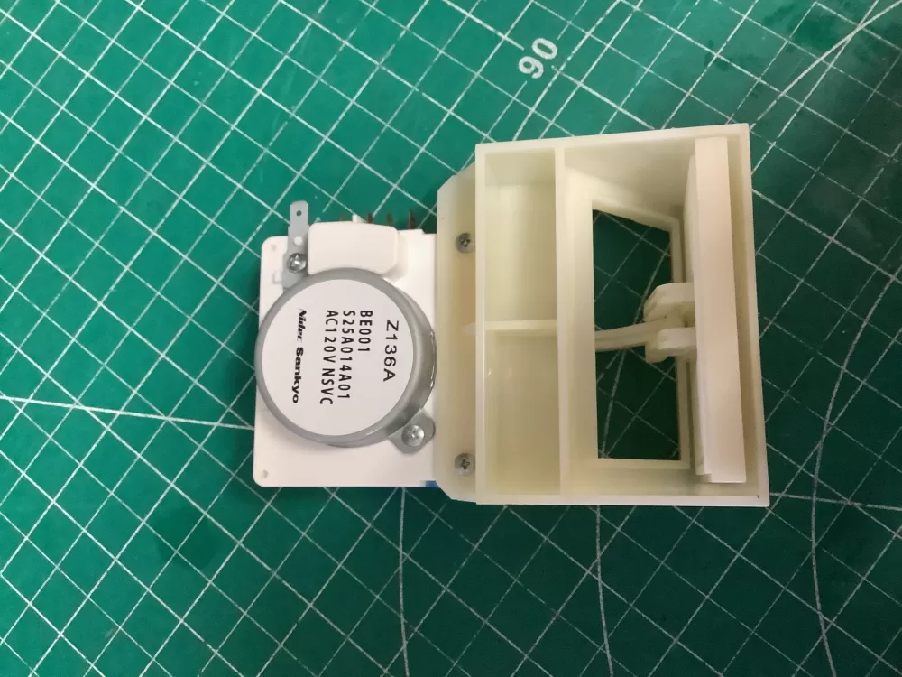 Frigidaire 242303001 Refrigerator Damper Motor Control  AZ201150 | AR176