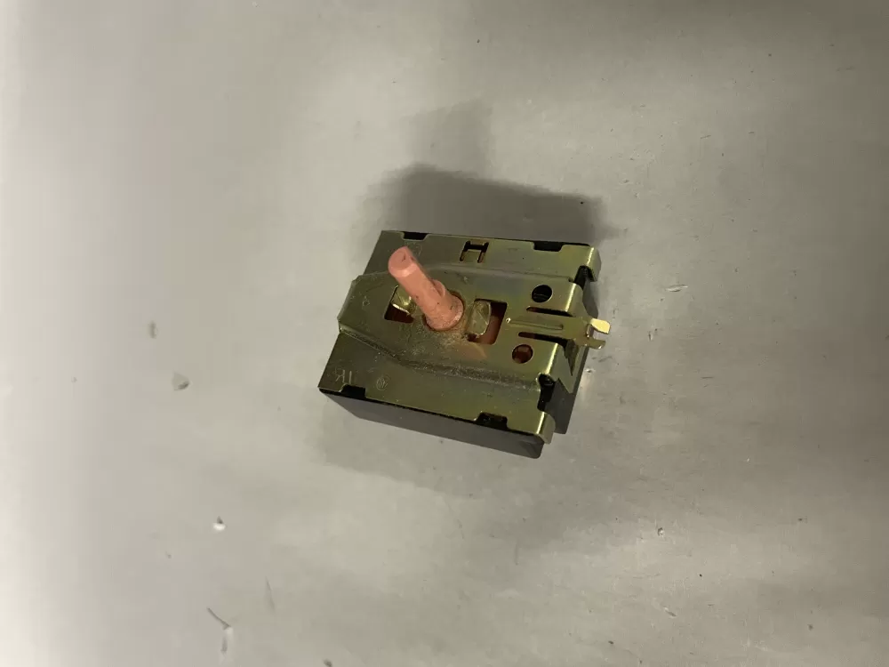 GE 572D437P013 Dryer Switch