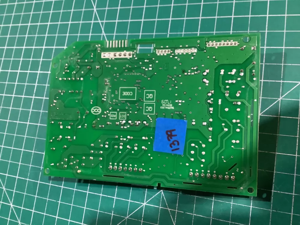 Whirlpool Maytag W10547719 Refrigerator Control Board AZ151128 | NR1379