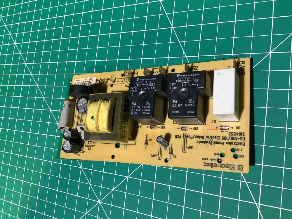 Frigidaire 316455550 Range Oven Control Board AZ129120 | NR2320