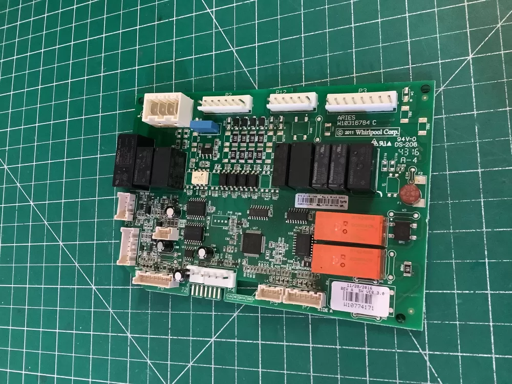 Whirlpool  Jenn-Air  Maytag W10774171 Refrigerator Control Board