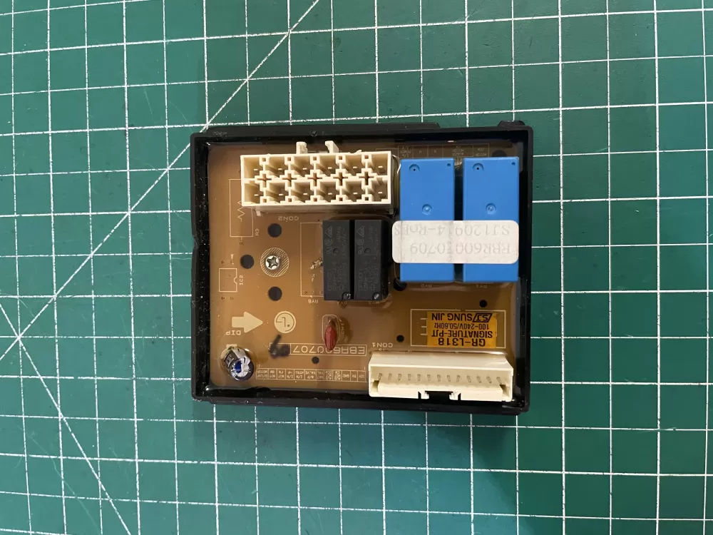 Kenmore  LG EBR60070709 Refrigerator Control Board