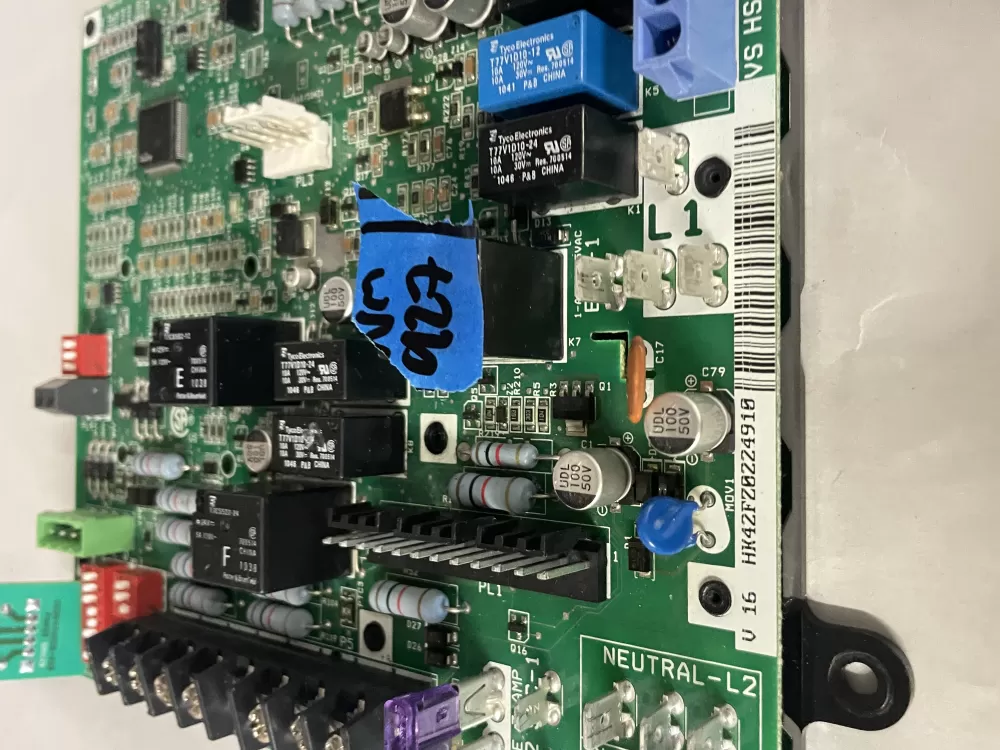 Carrier HK42FZ022 CEPL130456-01 Furnace Control Board AZ215899 | Wm927