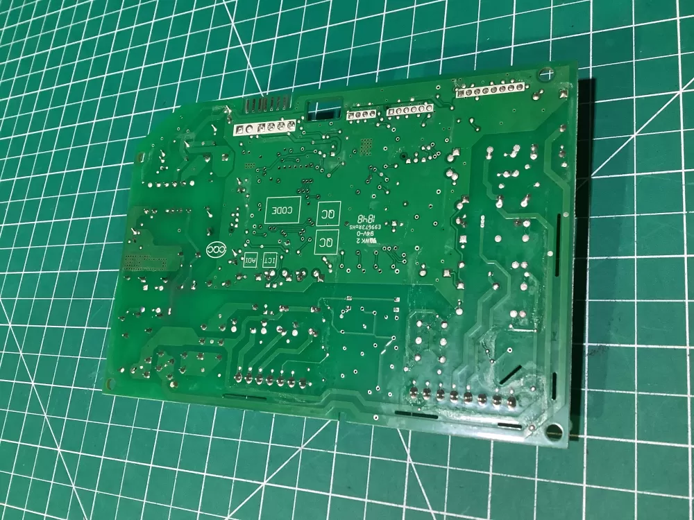 Whirlpool Maytag W10547719 Refrigerator Control Board AZ135876 | NR2347