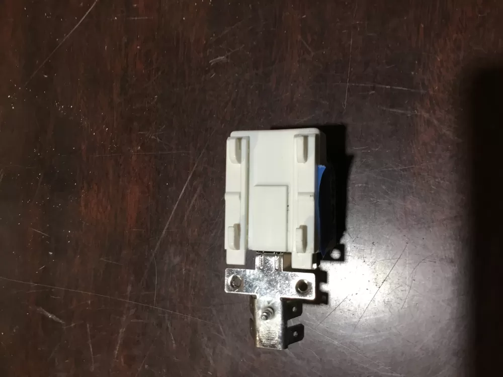 Magic Chef 32036439 EMI Filter  AZ65770 | Sl38