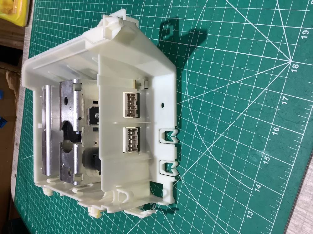Bosch 9000 280 099  9000280099 Washer Motor Control Board