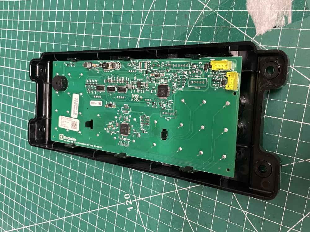 Electrolux  Frigidaire A16490101 A17574904 A15944501 Range Control Board
