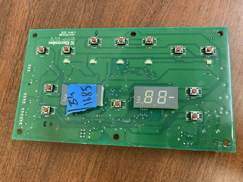 Frigidaire EHP-242053503B Refrigerator Control Board AZ33433 | BK1685