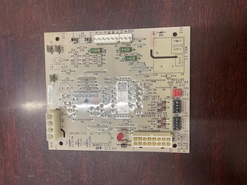 Rheem Emerson 47 102077 03 48e21 101 01  Control Board AZ32991 | KM51