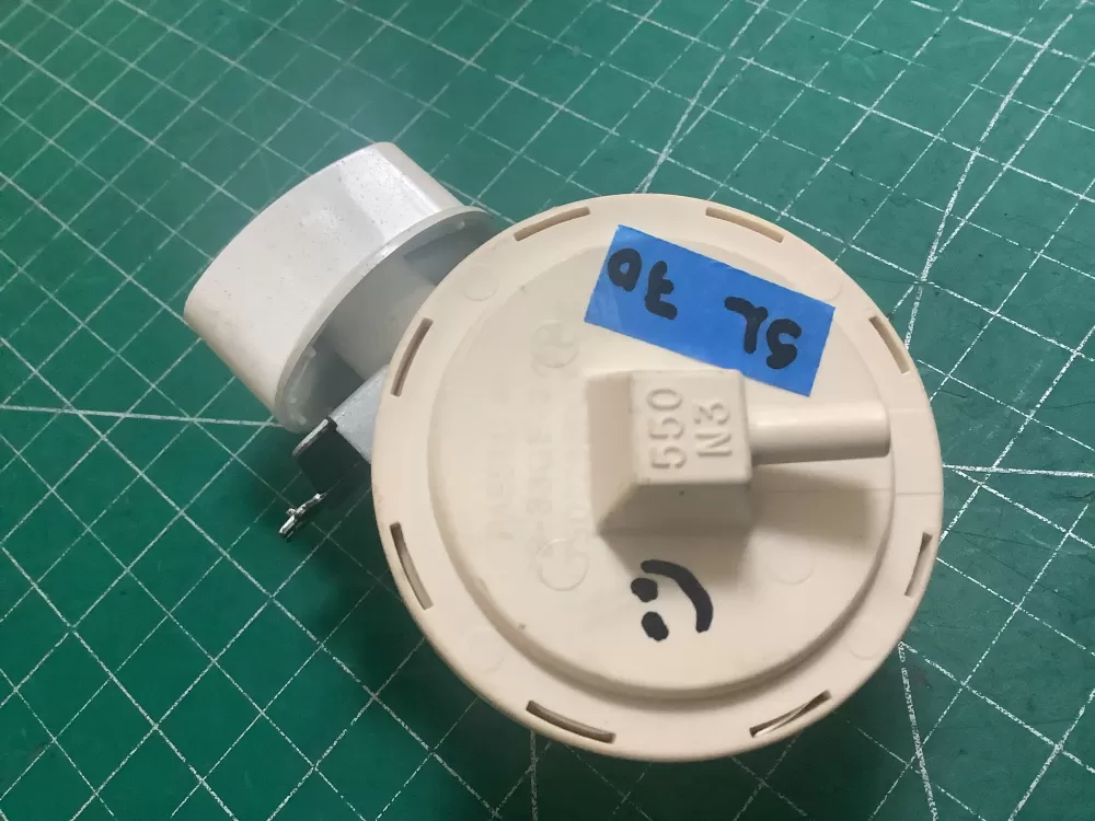 GE Washer WH12X10065 175D2290P028 Pressure Switch AZ221247 | SLA70