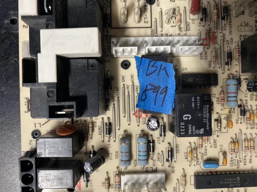 Carrier -01 Bryant Furnace Control Board Circuit Hk42fz017 AZ113 | BK899