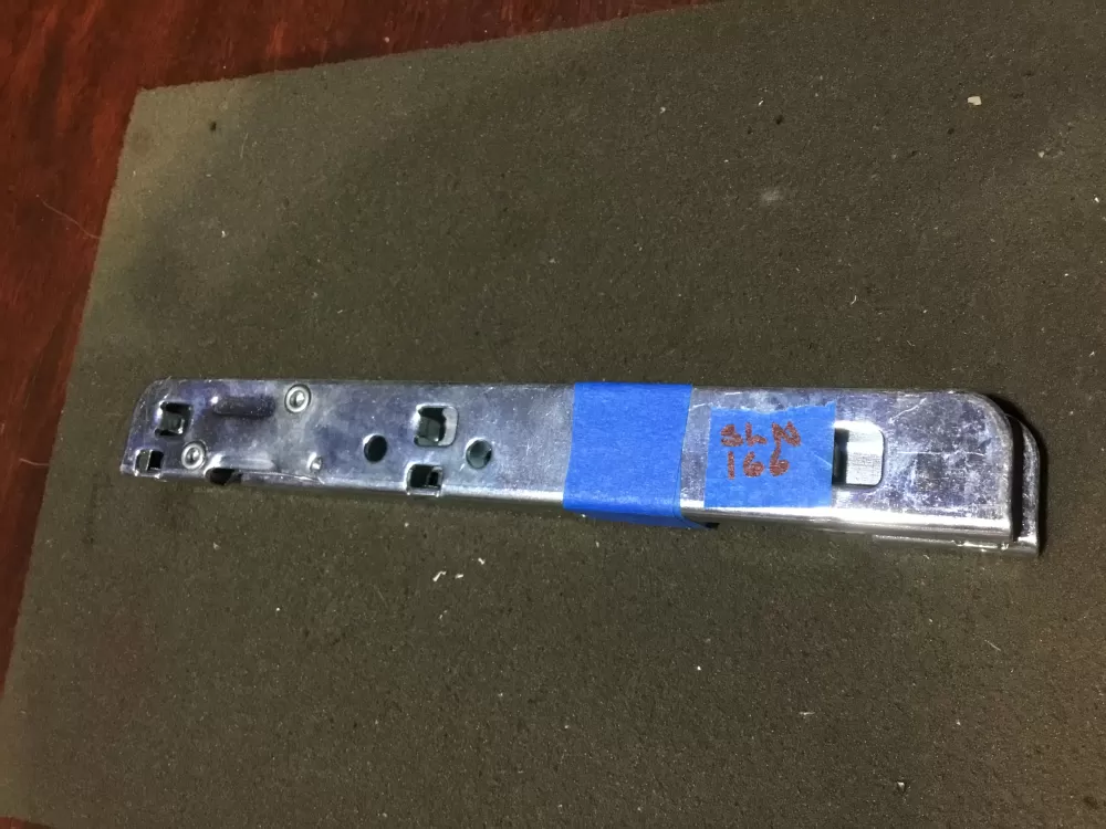 Samsung DG94 00362A Range Oven Door Hinge Support AZ103353 | SL166