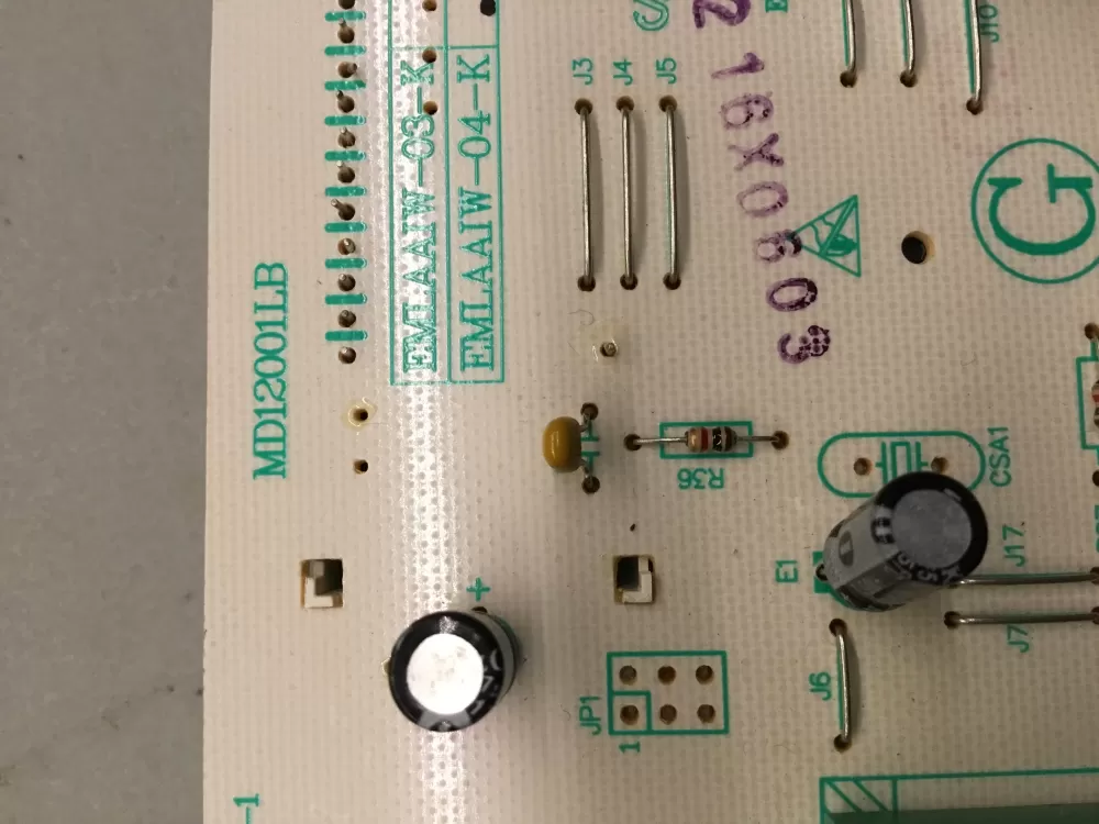 GE MD12001LB Microwave Control Board  AZ98782 | BG65