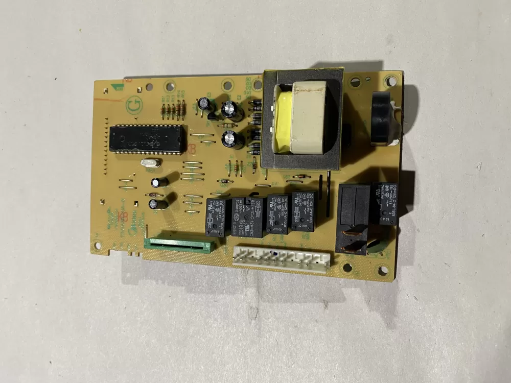 Frigidaire 5304477390  AP4560761  1614677  AH2582996  EA2582996  PS2582996  ETXAUIW-04-R Microwave Control Board