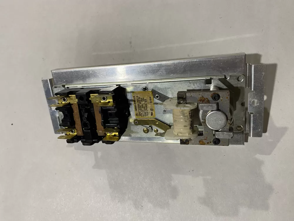 Magic Chef Range Oven Clock Timer 7601P449-60 AZ157667 | BK838