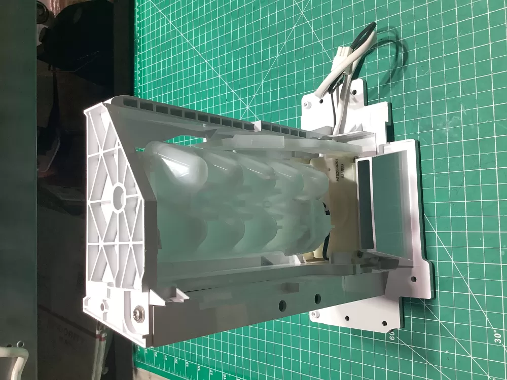 9000748238 Bosch Ice Maker Assembly AZ142501 | SL270