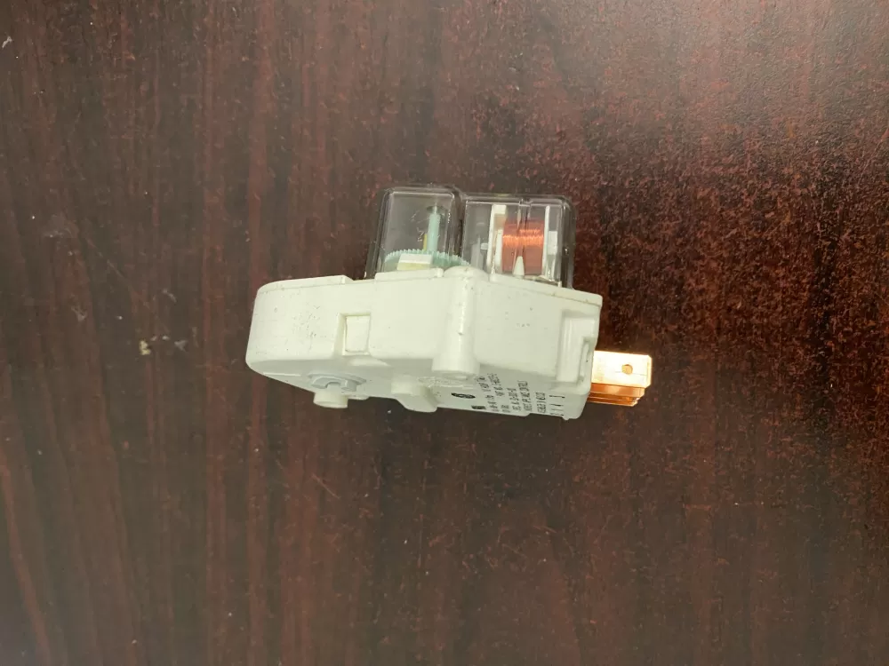 Admiral Jenn Air S-68233-3 Refrigerator Defrost Timer AZ94950 | BK2097