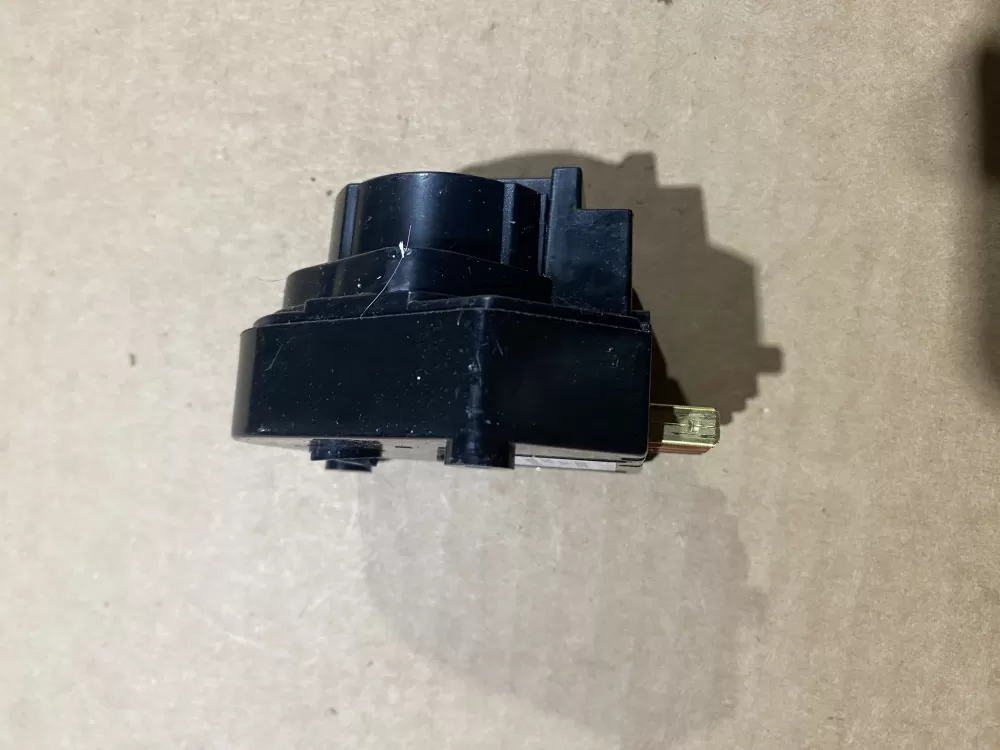 Frigidaire Electrolux 215267800C Refrigerator Defrost Timer AZ118818 | BK2193